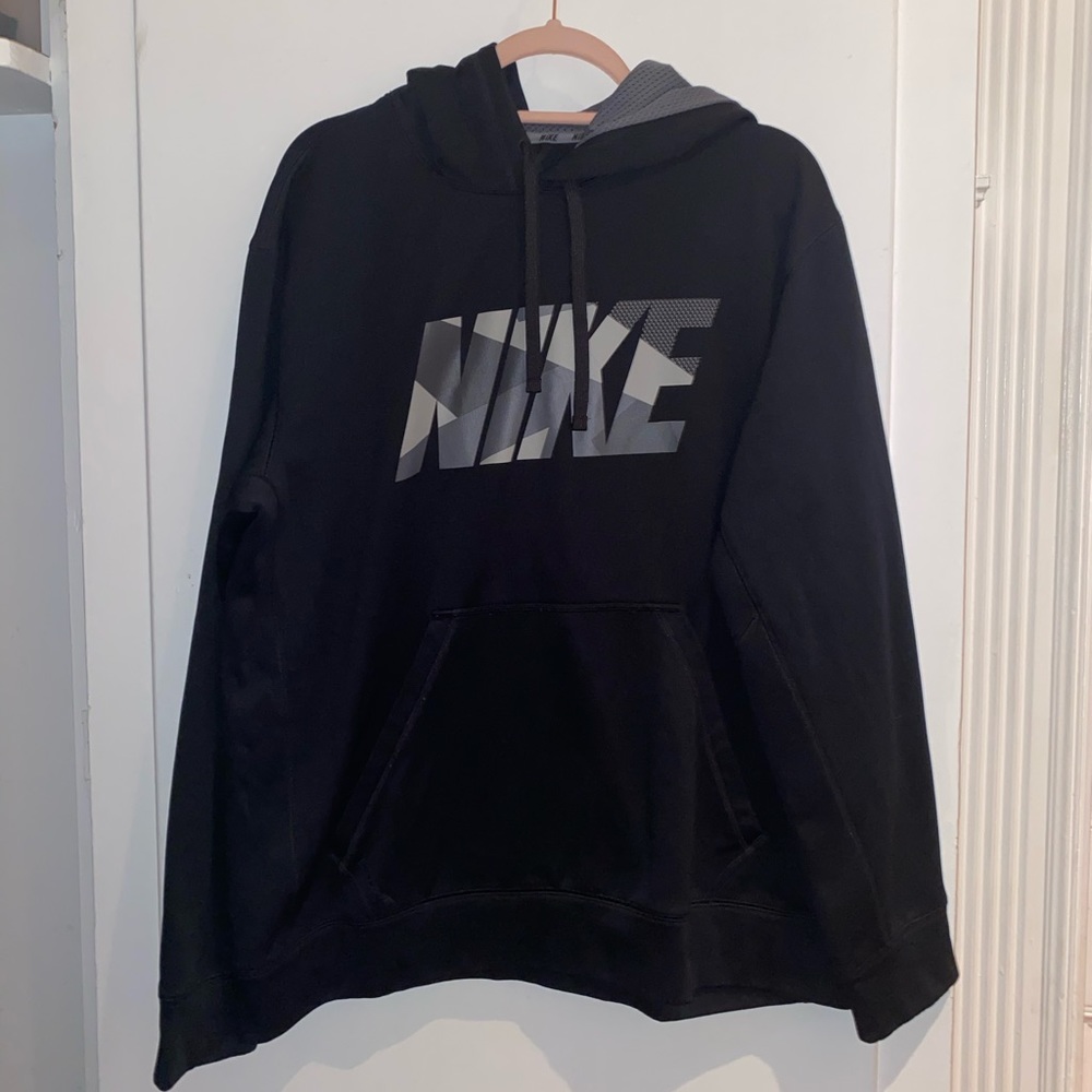 ThermaFit Nike hoodie! ✔️